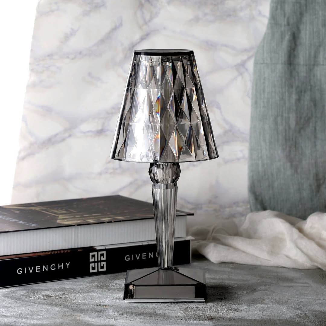 Luksusowa lampka nocna LED, kryształowa, dotykowa, idealna na komodę, nowoczesna.