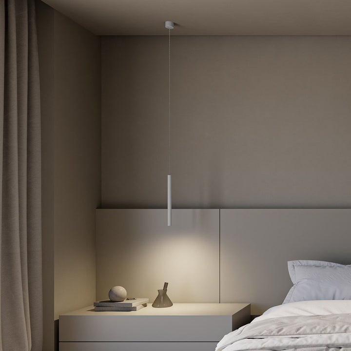 Lampa sufitowa wisząca, lustrzana. Eleganckie i nowoczesne oświetlenie do salonu. Designerski element wystroju wnętrz.