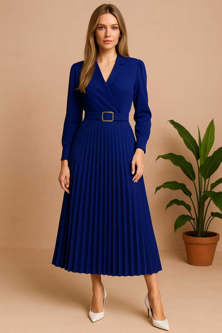 Modna sukienka midi plus size z plisowaniem, doskonała na co dzień. Wygodna, stylowa odzież damska na wiosnę.