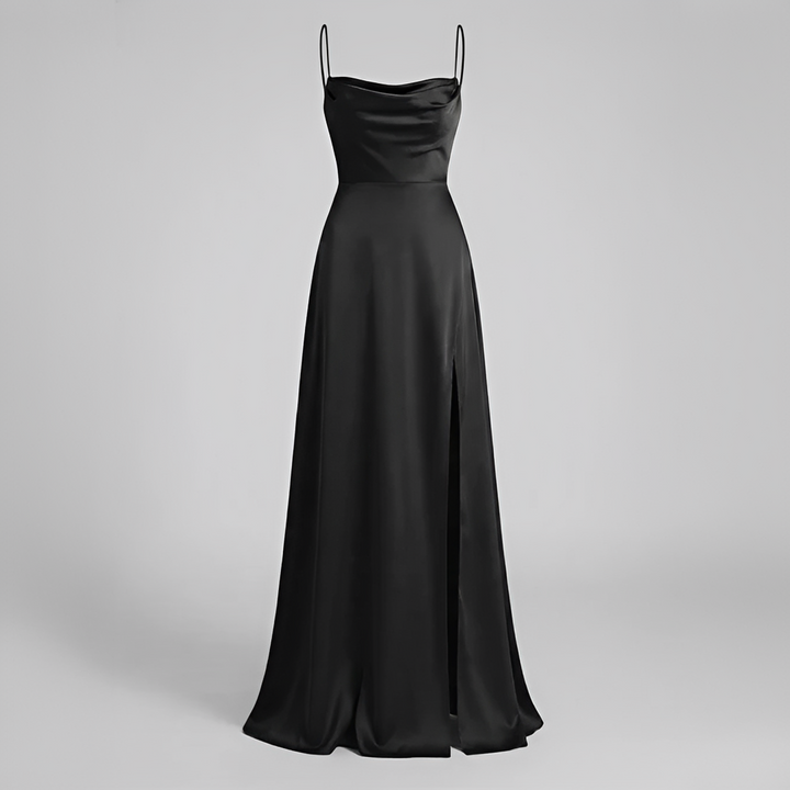 Modna sukienka plus size Glenda, długości maxi, zapewniająca swobodę ruchów.