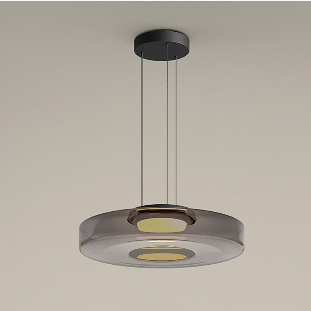Nowoczesna lampa wisząca. Klosz wykonany z wysokiej jakości szkła. Oświetlenie sufitowe, design.