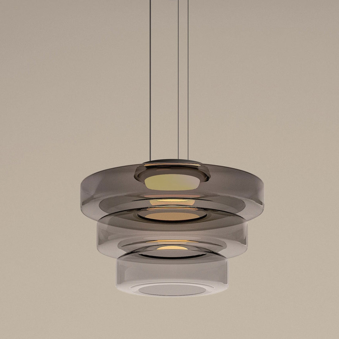 Lampa wisząca szklana. Elegancka, dekoracyjna, zapewnia doskonałe oświetlenie w każdym pomieszczeniu.