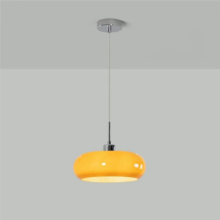 Designerska lampa wisząca szklana, metalowe wykończenie, styl Bauhaus, do salonu.