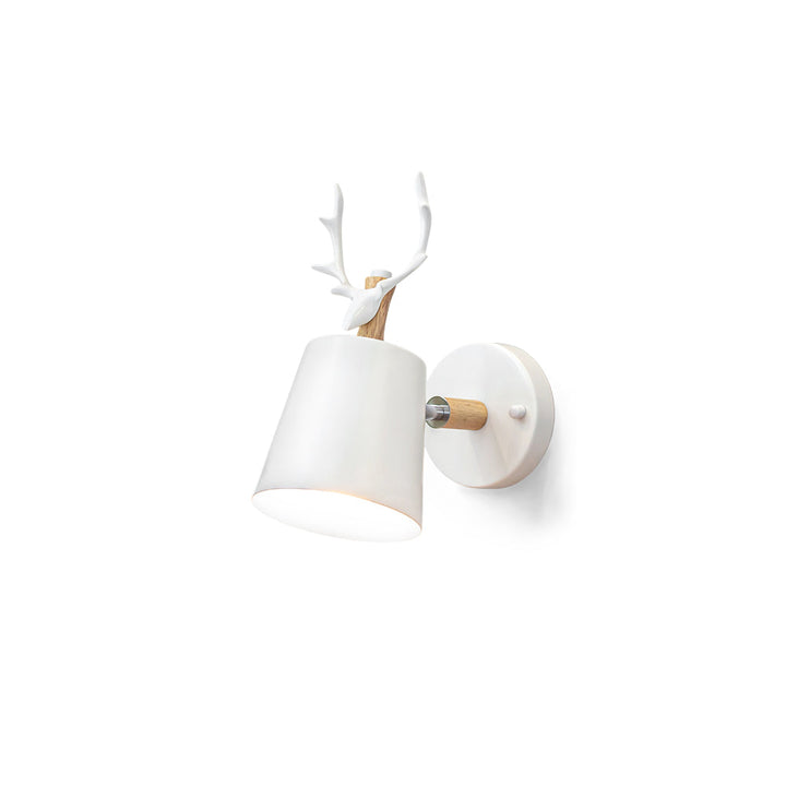 Elegancki kinkiet ścienny Antler z motywem poroża, idealny do nowoczesnych wnętrz. Styl skandynawski, dekoracja salonu.