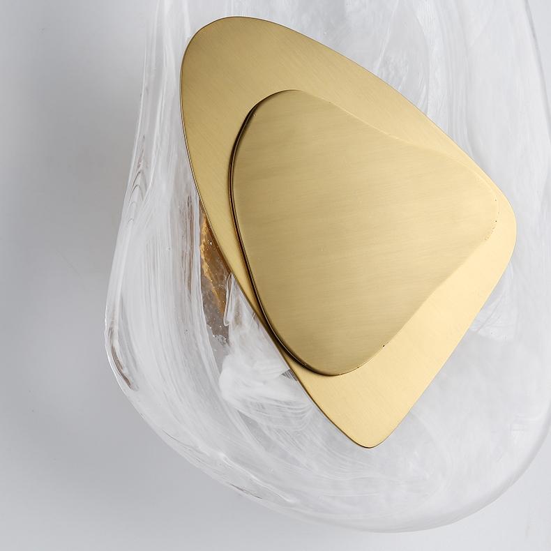 Lampa ścienna LED do salonu, sypialni. Nowoczesny, designerski kinkiet nordycki z jasnym oświetleniem.