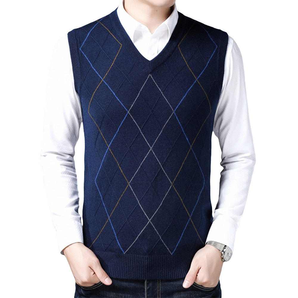 Klasyczna kamizelka męska w kratę z dekoltem V. Elegancki sweter bez rękawów, modny dodatek do męskiej garderoby.