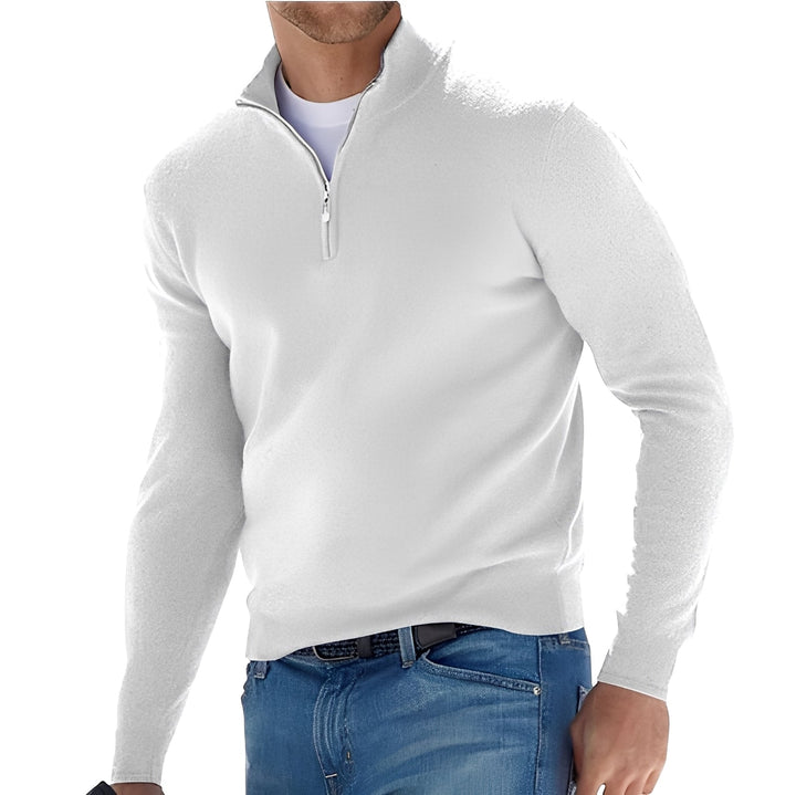 Praktyczny sweter męski z zamkiem, komfortowy na co dzień. Elegancka odzież męska do casualowych stylizacji.