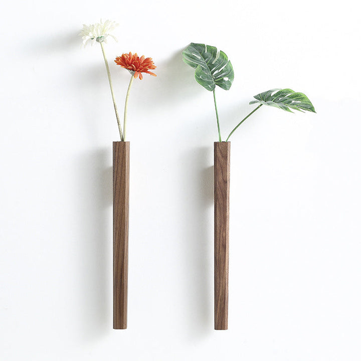 Stylowy drewniany wazon ścienny na wiszące kwiaty, minimalistyczny design do każdego pomieszczenia home decor.