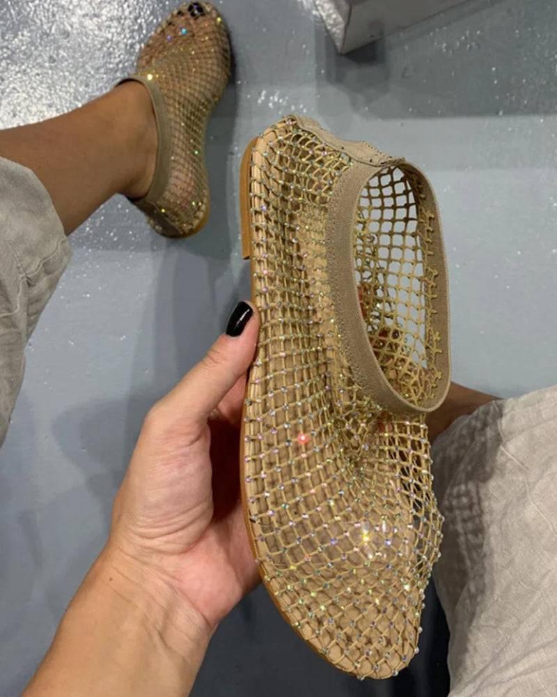 Płaskie baleriny damskie, komfortowe i oddychające, must-have na wiosenne dni. Eleganckie buty.