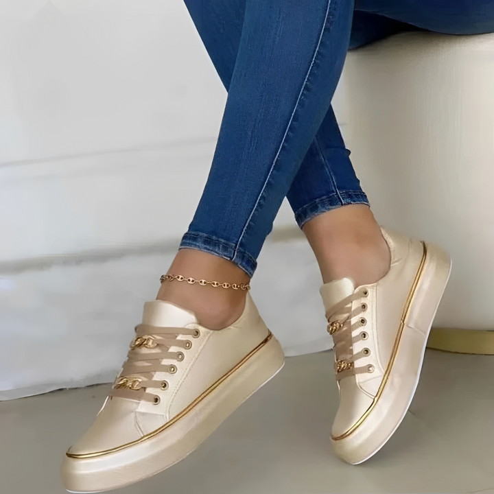 Klasyczne czarne buty damskie, wygodne i stylowe. Wszechstronne obuwie na każdą okazję.
