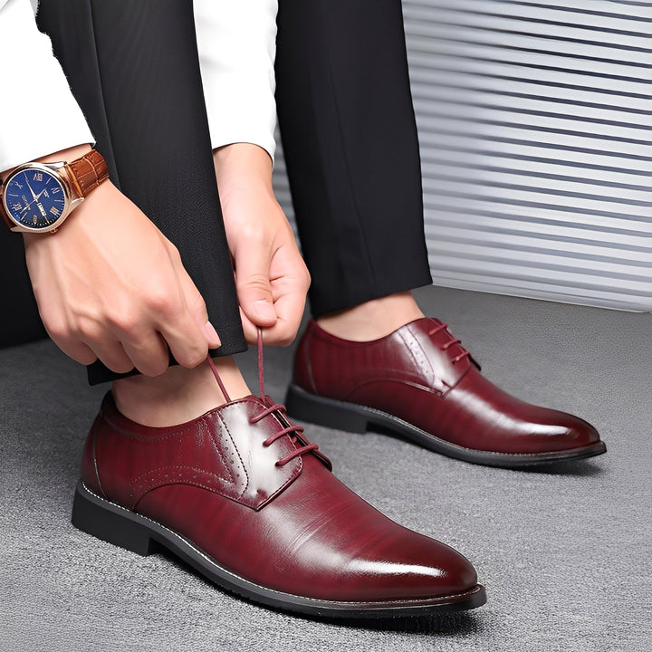 Stylowe, wygodne męskie buty wizytowe. Klasyczne obuwie formalne dla męskiej elegancji.