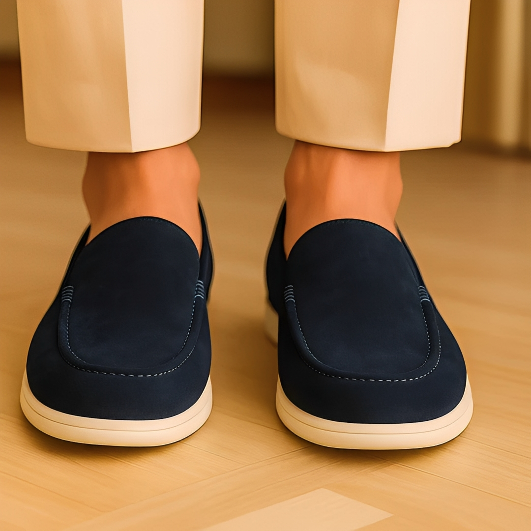 Praktyczne mokasyny męskie, łączące styl casual z elegancją. Wygodne obuwie na ciepłe dni i codzienne wyjścia.