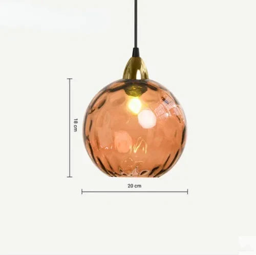 Stylowa lampa wisząca kula wisząca nad stół w jadalni