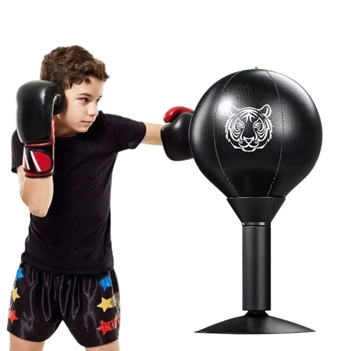 Gruszka bokserska Power Ball, idealna do treningu refleksu i siły. Sprzęt sportowy dla boksu.