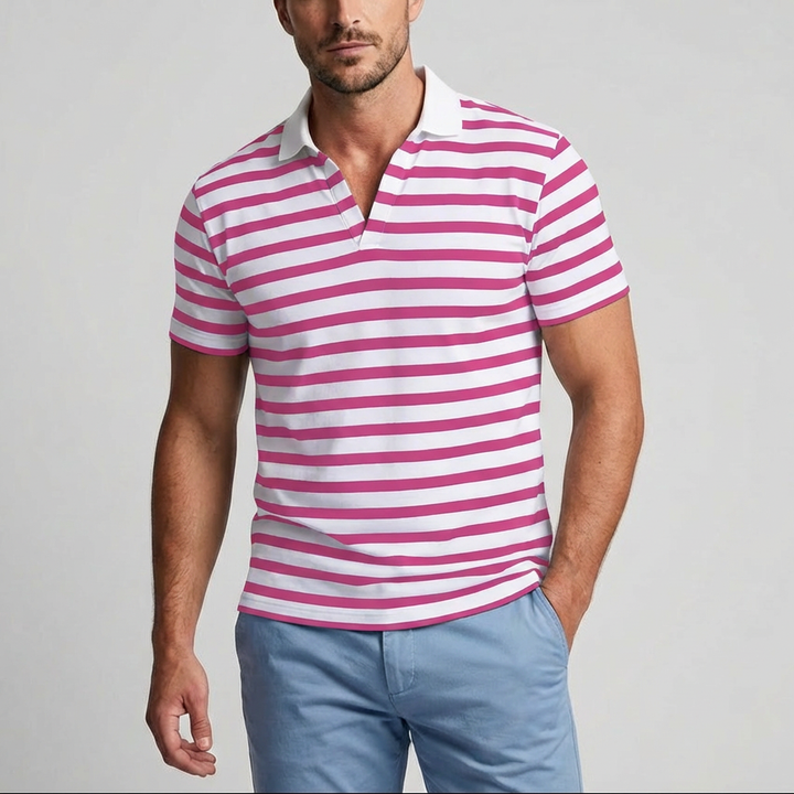 Męskie polo w paski w stylu retro z zamkiem, widok z bliska na dzianinę