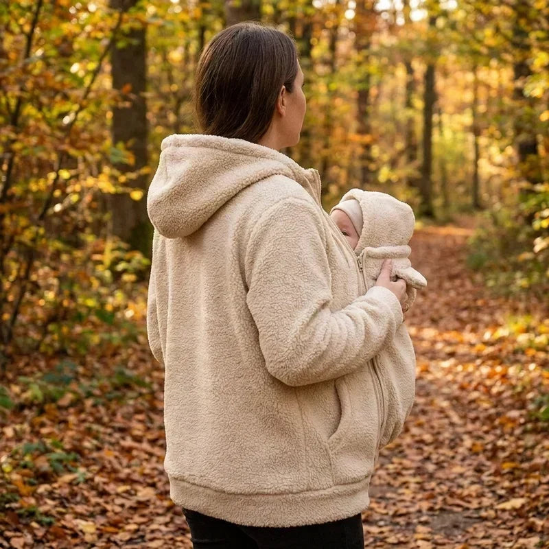 Wygodna odzież ciążowa i dla mam z kapturem, widok z tyłu