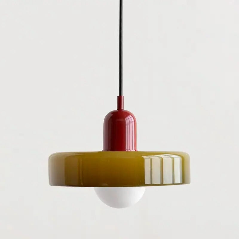 Czerwono-zielona lampa wisząca w stylu retro o unikalnym kształcie