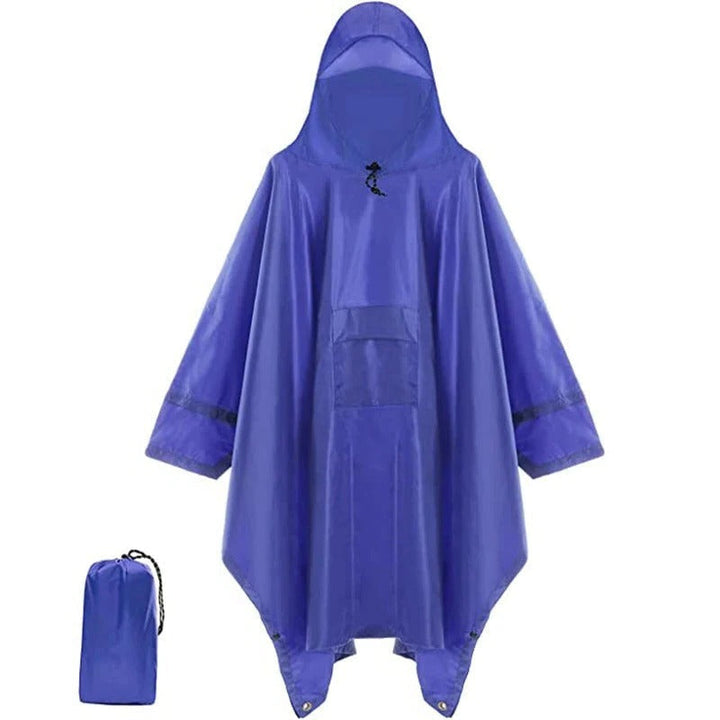 Czarne poncho przeciwdeszczowe unisex w terenie, odzież outdoor i trekking