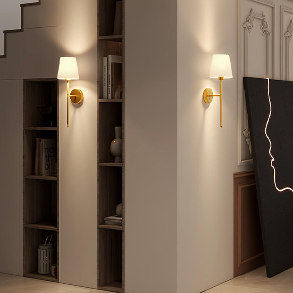 Czarna bezprzewodowa lampa ścienna w stylu retro zamontowana nad łóżkiem w sypialni