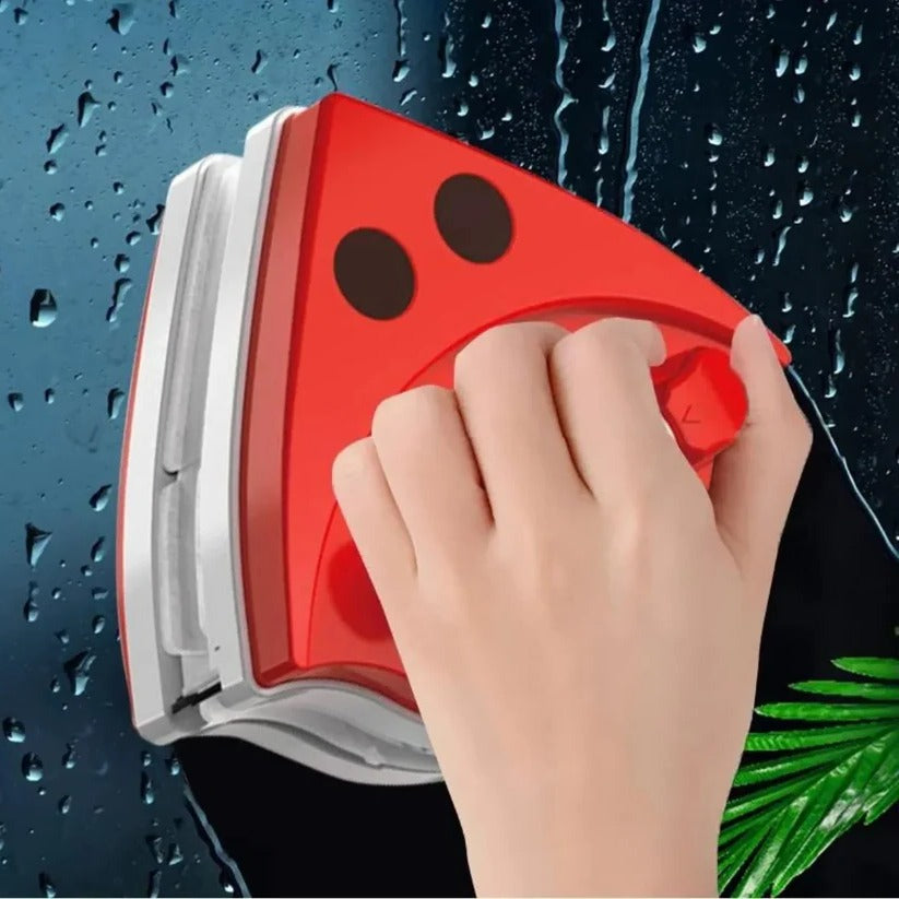 Zbliżenie na filcowe ściereczki magnetycznego czyścika do szyb
