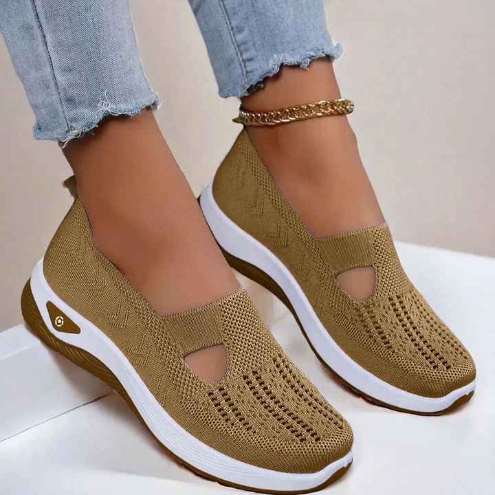 Wygodne buty damskie ortopedyczne widoczne z boku, na co dzień