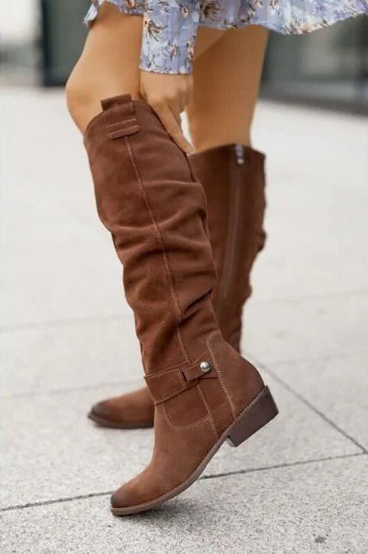 Brązowe damskie kozaki za kolano na stabilnym obcasie