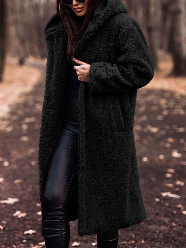 Stylowy płaszcz teddy damski oversize zapinany na guziki