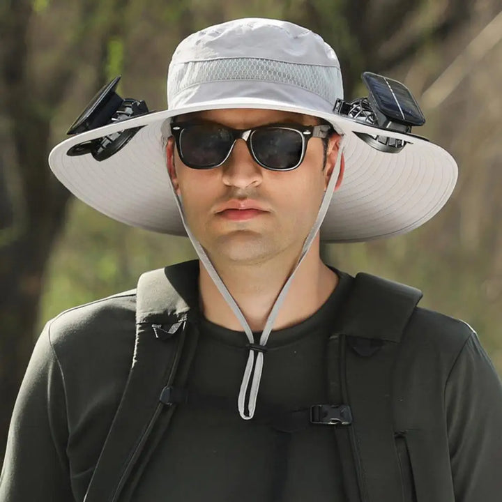 Modny kapelusz solarny z wentylatorem dla mężczyzn i kobiet. UPF 50, idealny na lato i outdoor.