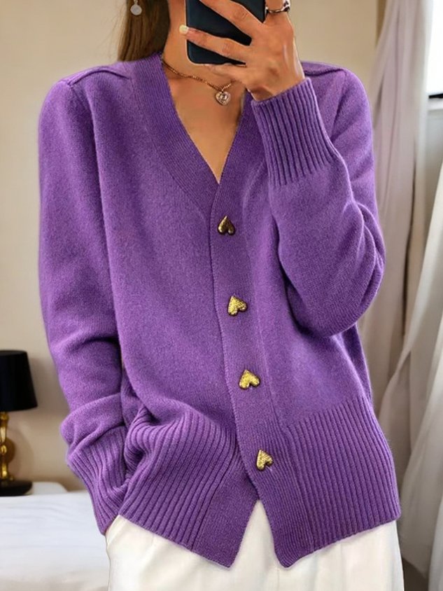 Damski kardigan Helena, sweter z miękkiej dzianiny z uroczymi guzikami w kształcie serc. Styl casual.