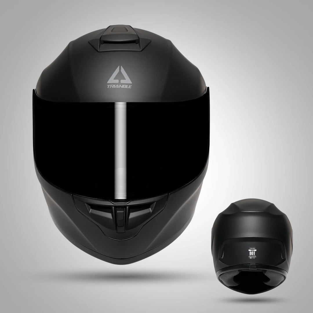 Bezpieczny kask integralny do motocykla, uniseks, z przezroczystym wizjerem dla optymalnej widoczności.