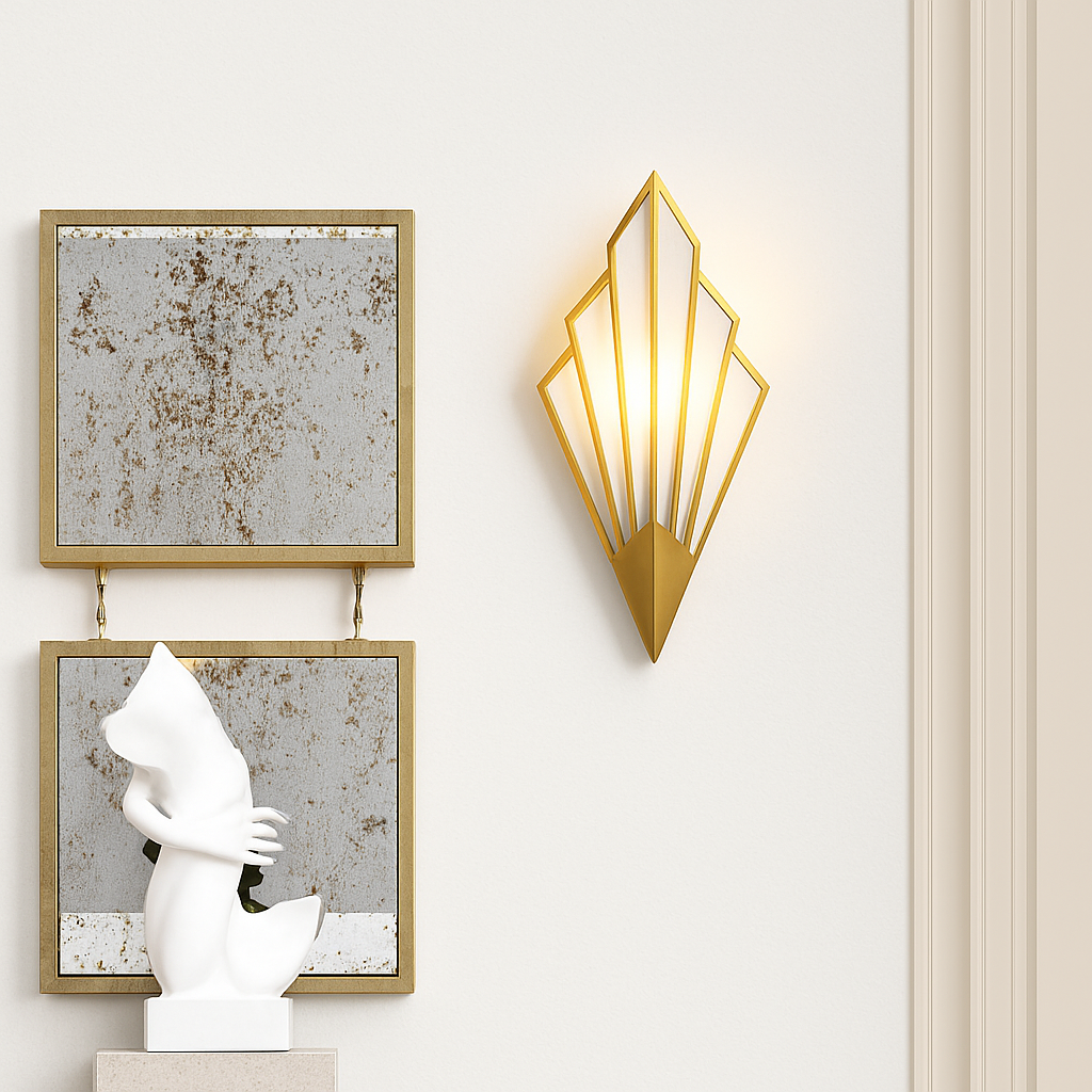 Złota lampa ścienna w stylu glamour do sypialni