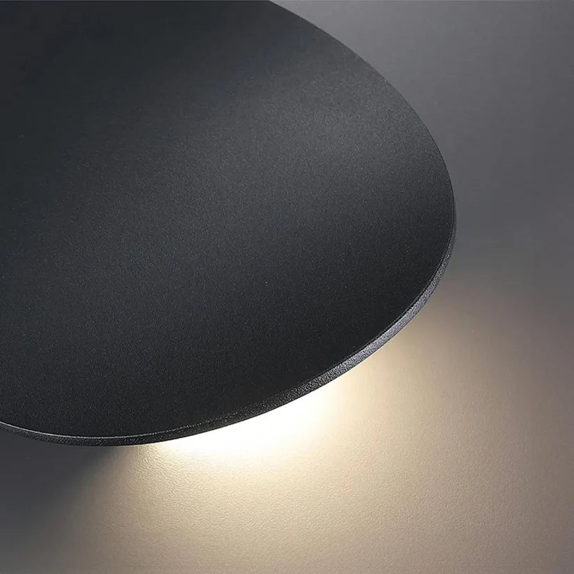 Kinkiet LED aluminiowy, nowoczesne oświetlenie ścienne do salonu, sypialni, minimalistyczny styl.