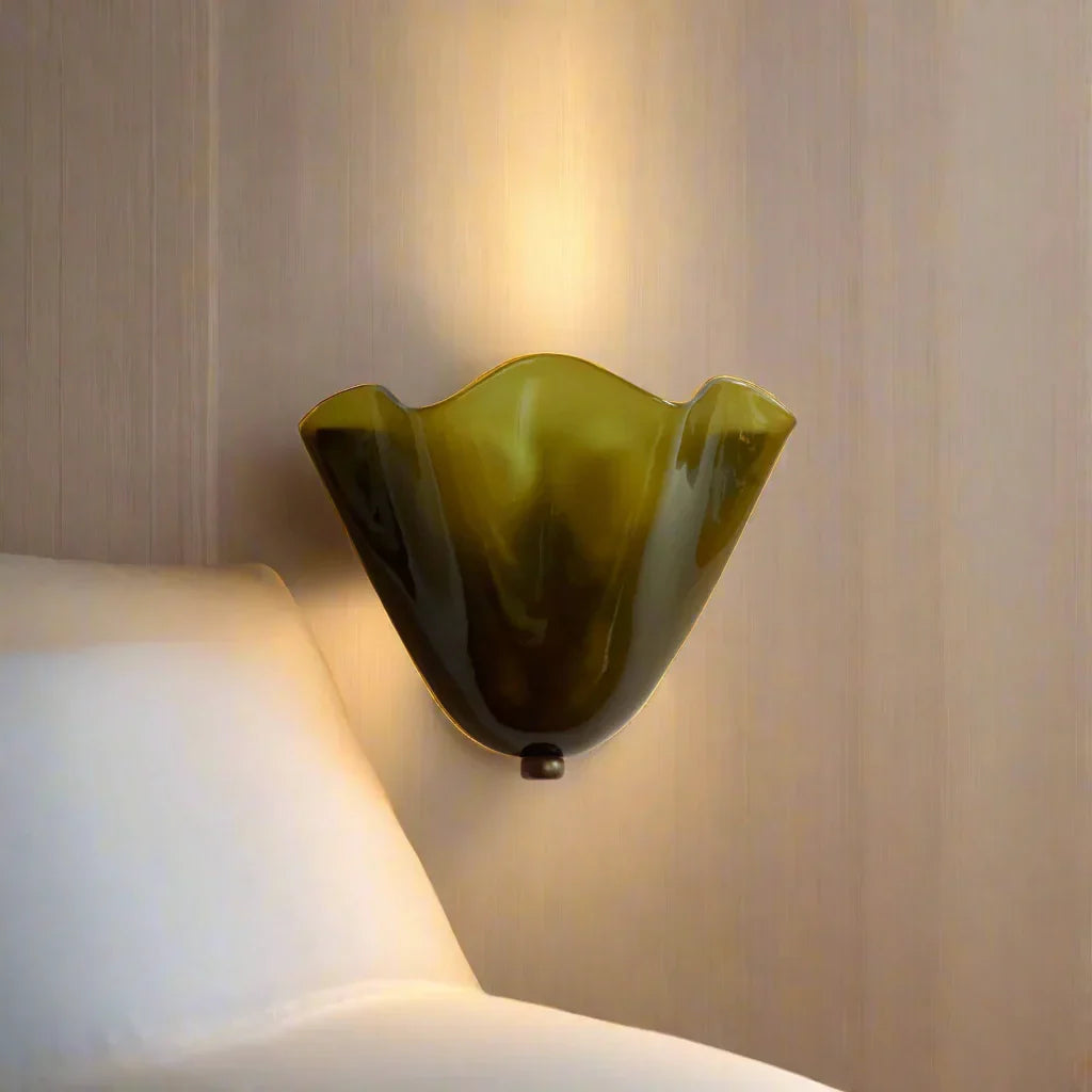 Lampa ścienna LED retro z witrażem, designerskie oświetlenie do przedpokoju.