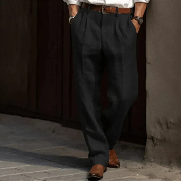 Eleganckie męskie spodnie w paski, idealne do pracy i na codzienne wyjścia. Klasyczny, modny fason retro.
