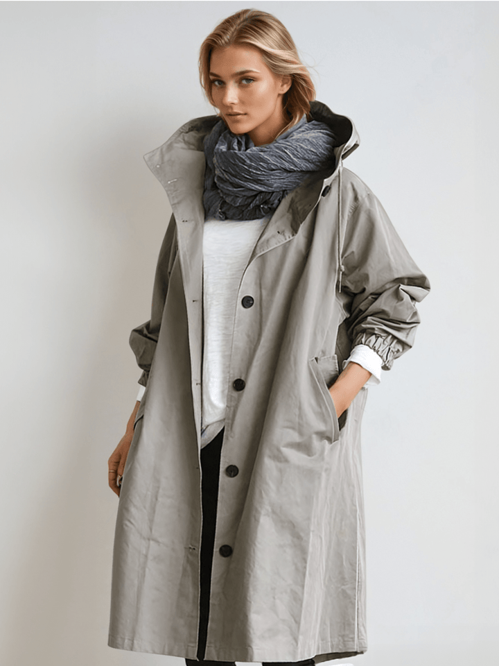 Klasyczny damski trencz z paskiem, idealny płaszcz na wiosnę i jesień. Eleganckie okrycie wierzchnie.
