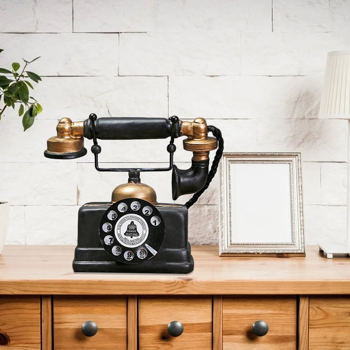 Dekoracyjny telefon retro, elegancki element vintage do wnętrz, przypominający o minionych latach. Idealna ozdoba.