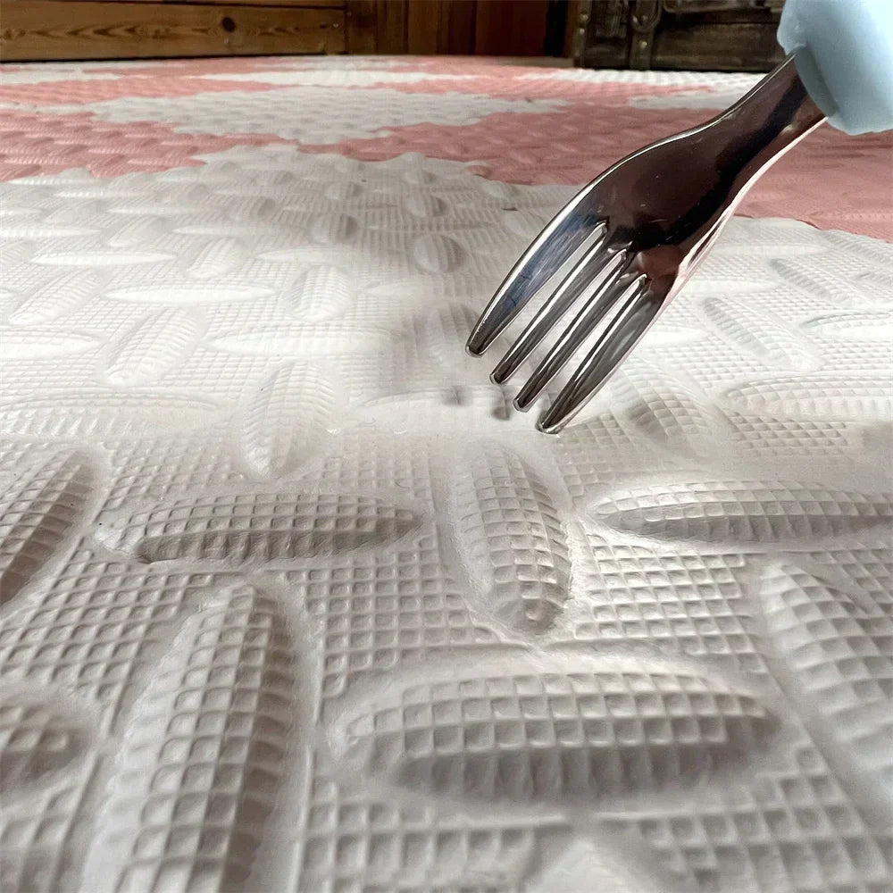 Bezpieczna mata piankowa puzzle dla dzieci, amortyzuje upadki, izoluje od zimnej podłogi.