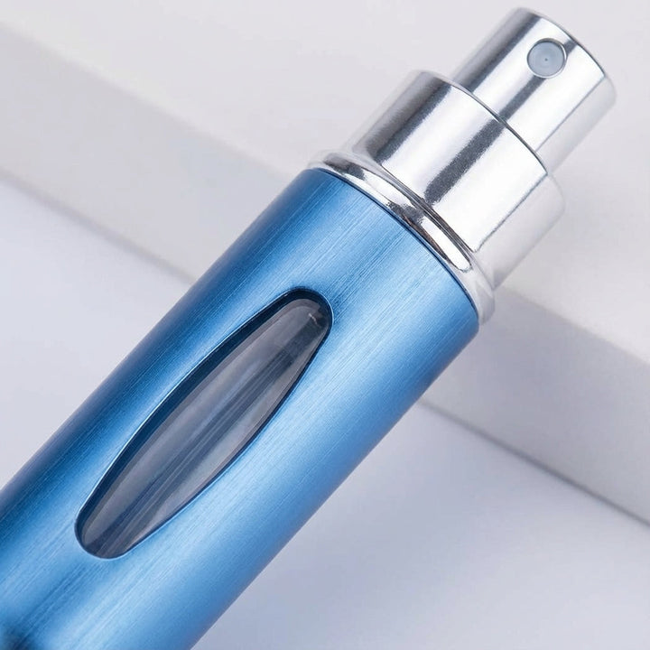 Elegancki, napełniany atomizer perfum, kompaktowa butelka podróżna na ulubiony zapach.