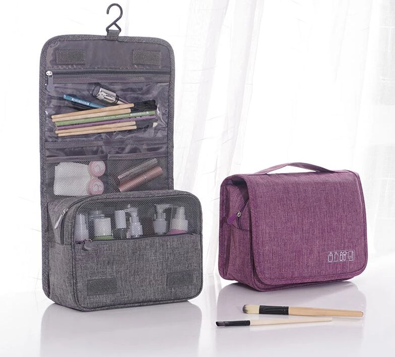 Kosmetyczka podróżna unisex z haczykiem. Idealny organizer na kosmetyki do makijażu i higieny.