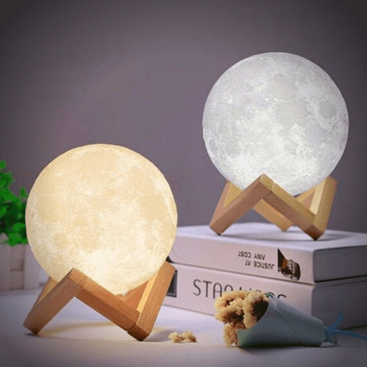 Romantyczny prezent: lampa księżyc 3D z nastrojowym światłem, idealna do stworzenia wyjątkowej atmosfery.