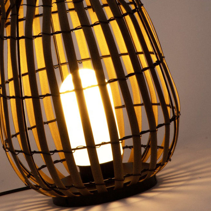 Wisząca lampa ogrodowa LED retro, solarna dekoracja tarasu, balkonowa, praktyczna.
