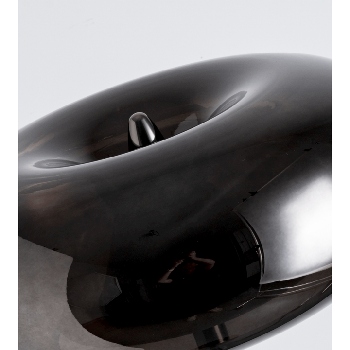 Stylowa lampa podłogowa LED, czarna. Z pilotem, nowoczesny design. Idealna do salonu, sypialni, biura.