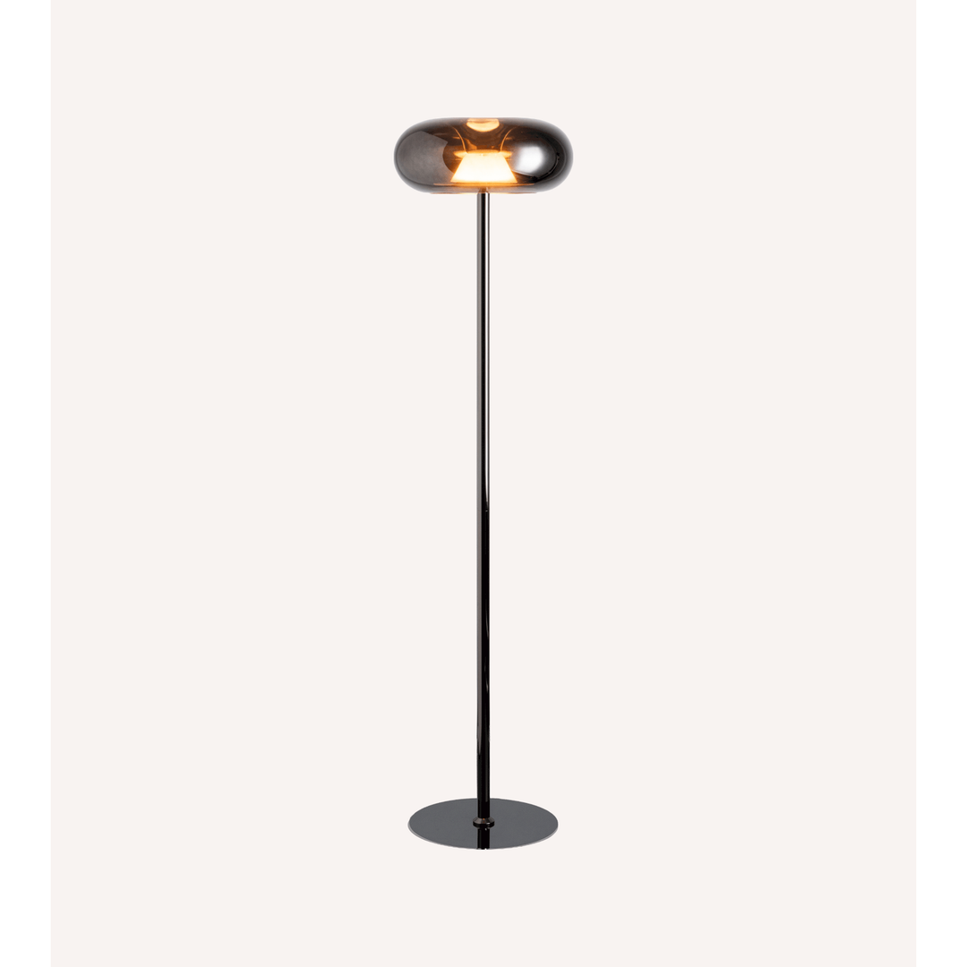 Lampa podłogowa LED, nowoczesna, czarna. Zdalne sterowanie, do salonu, sypialni, jako oświetlenie i dekoracja.