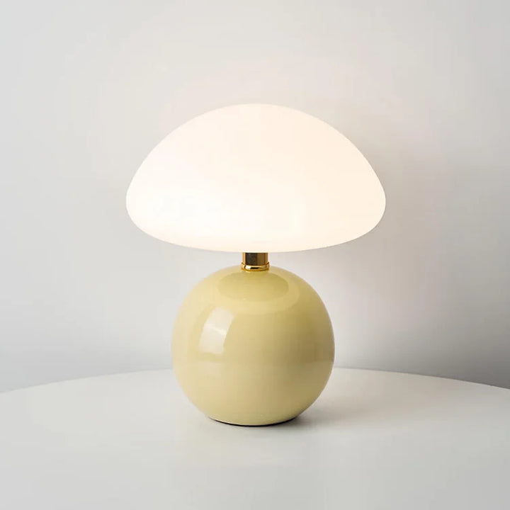 Ceramiczna lampa Grzybek. Klasyka Bauhausu, oświetlenie dekoracyjne do sypialni lub pokoju dziennego.