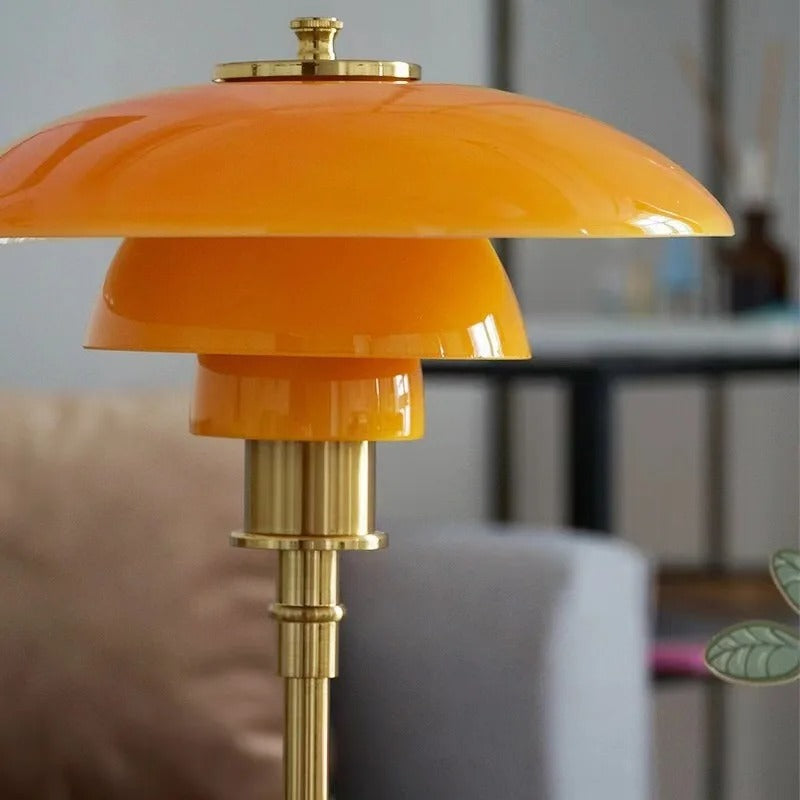 Nowoczesna lampa stołowa LED w stylu skandynawskim, biała, oświetlenie do sypialni i salonu.