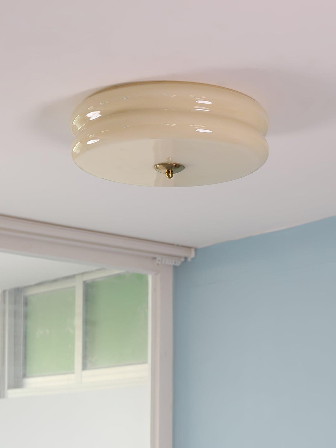 Vintage lampa sufitowa LED, elegancka, do wnętrz. Chromowany żyrandol sufitowy.