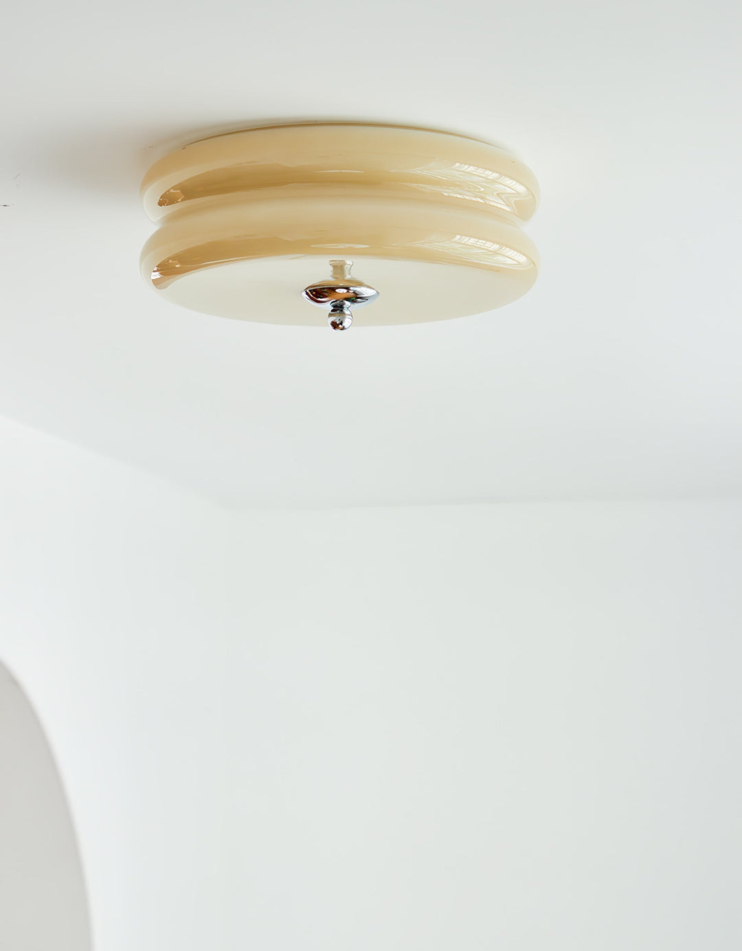 Złota lampa sufitowa vintage LED, do jadalni, z zimną bielą. Elegancki żyrandol Art Déco.