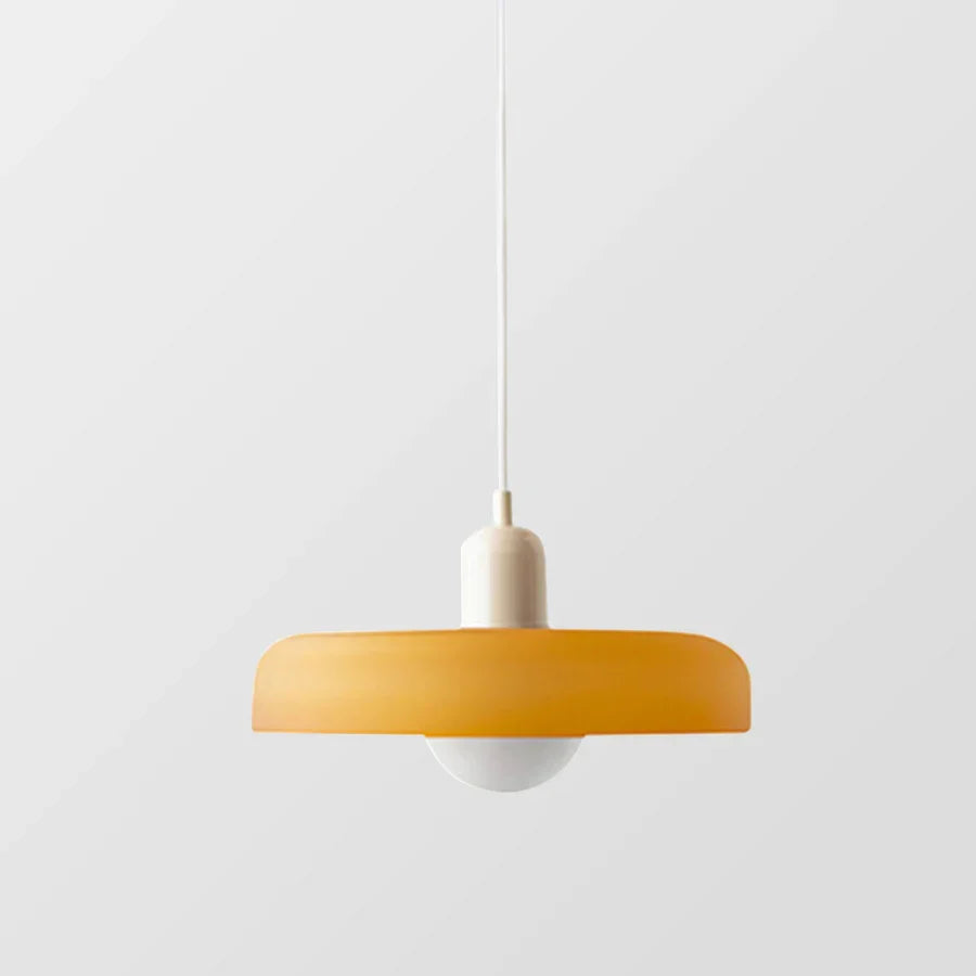 Skandynawska lampa sufitowa, do każdego wnętrza. Nowoczesny design.