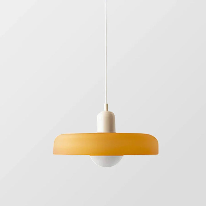 Skandynawska lampa sufitowa, do każdego wnętrza. Nowoczesny design.