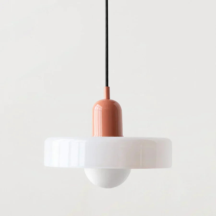 Minimalistyczna lampa sufitowa, do sypialni. Stylowe oświetlenie.